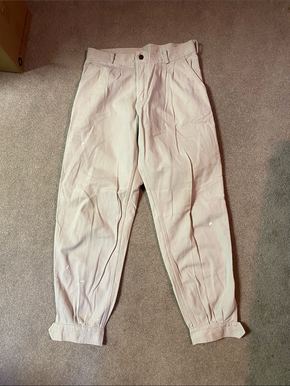 Men's Light Beige Pleated Cotton Chinos